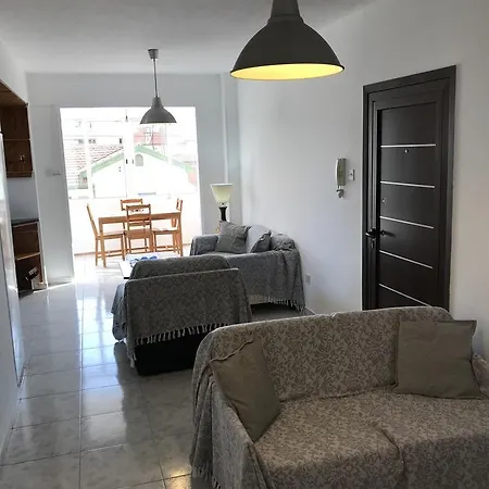 شقة Central 3 Bedroom *