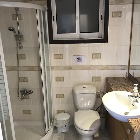 Central 3 Bedroom لارنكا