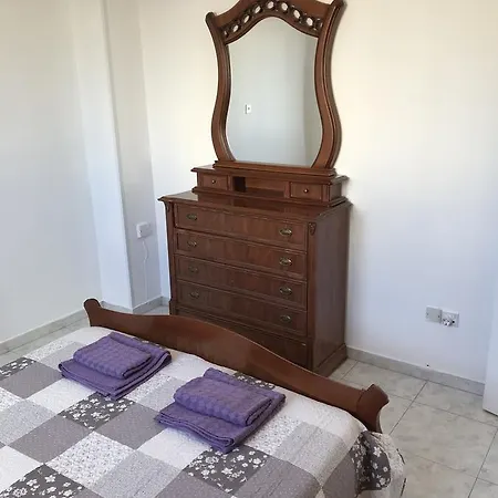 Central 3 Bedroom لارنكا